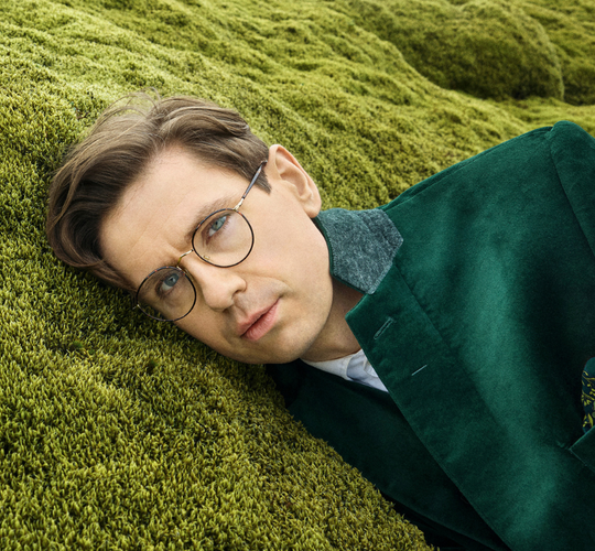 Víkingur Ólafsson_c_Ari Magg_Albumcover_4x3 (1).png